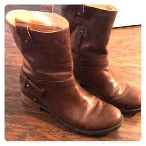 Mid rise Brown Boots